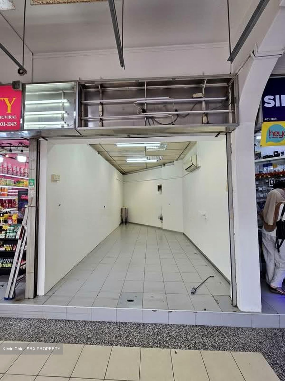 Tampines Street 21 (D18), Shop House #573465321